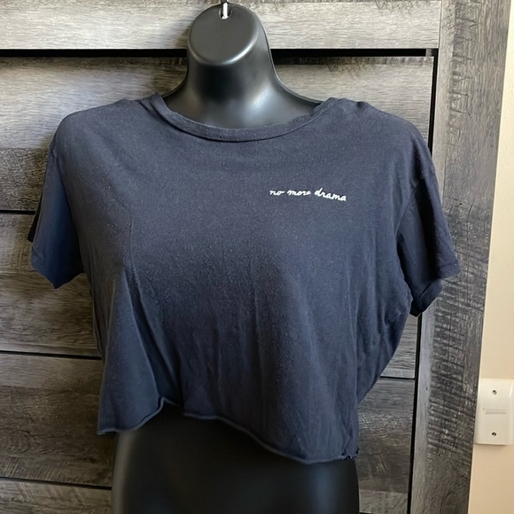 VS Pink Crop Tee - Picture 1 of 3